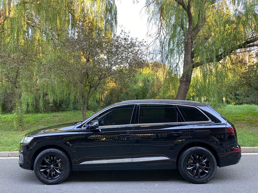 Audi Q7 New Energy 2019 #4 Audi Q7 New Energy 2019 car image #4