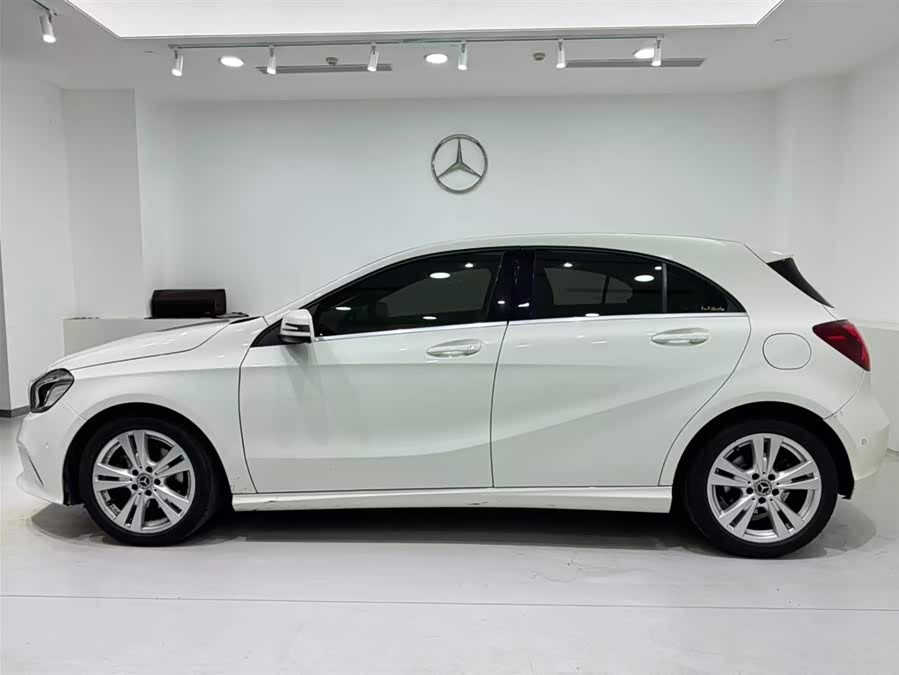 Mercedes-Benz A Class (Imported) 2018 car image #4