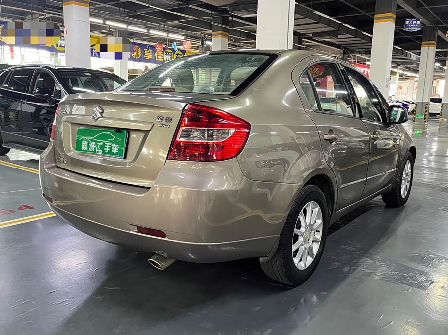 Suzuki SX4 Sedan 2013 imagem de carro #4