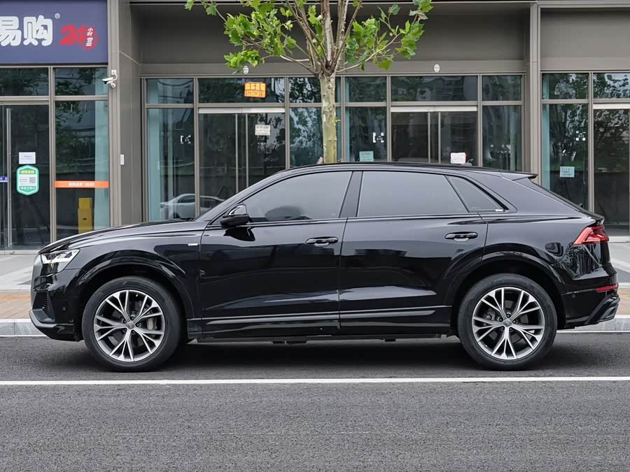 Audi Q8 2020 car image #4