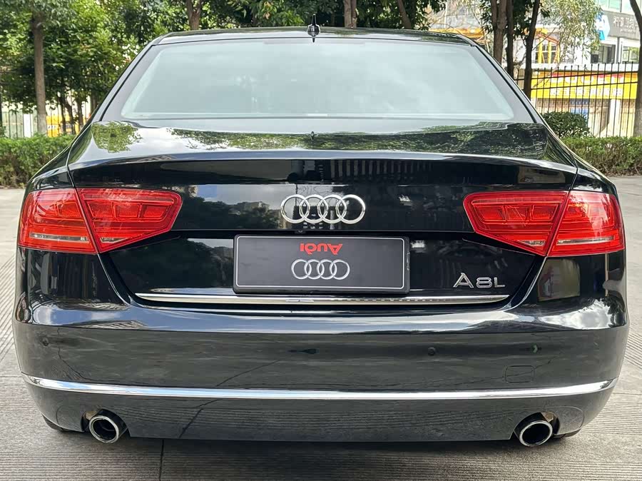 Audi A8 2012 imagen de coche #4