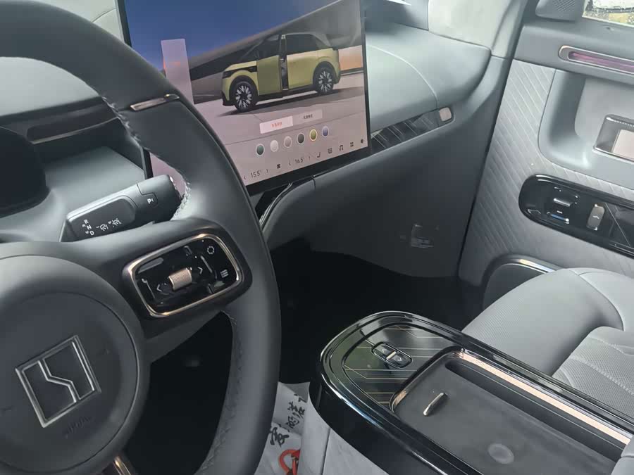 Zeekr MIX 2024 car image #4