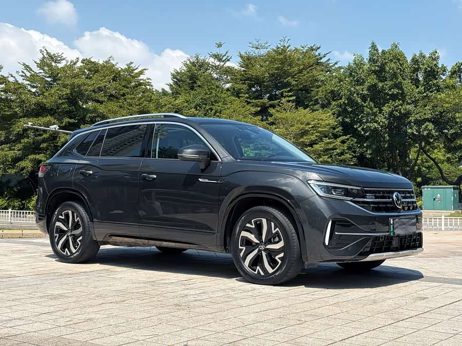 Volkswagen Tayron GTE 2023 #4 Volkswagen Tayron GTE 2023 car image #4