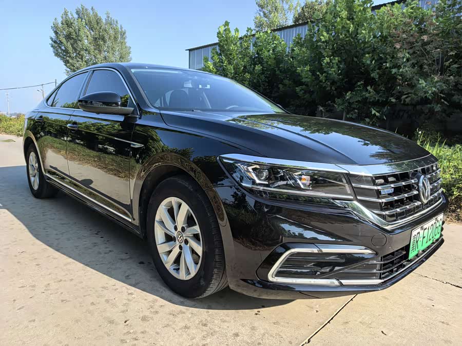 Volkswagen Passat New Energy 2019 immagine di auto #4