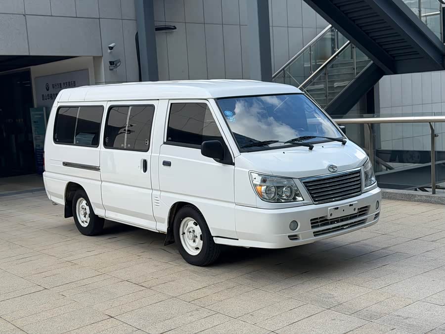 Soueast Delica 2012 car image #4