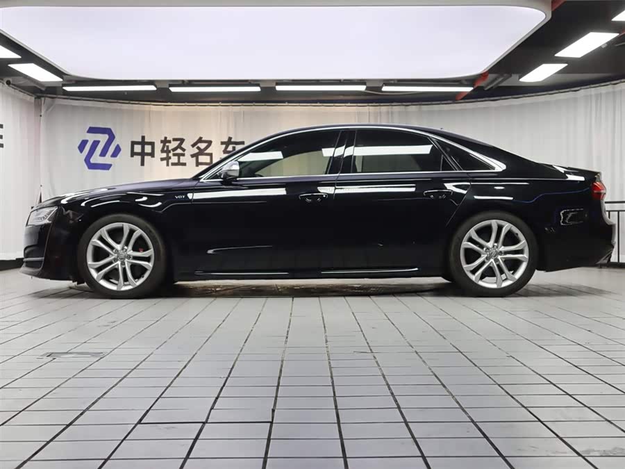 Audi S8 2015 car image #4