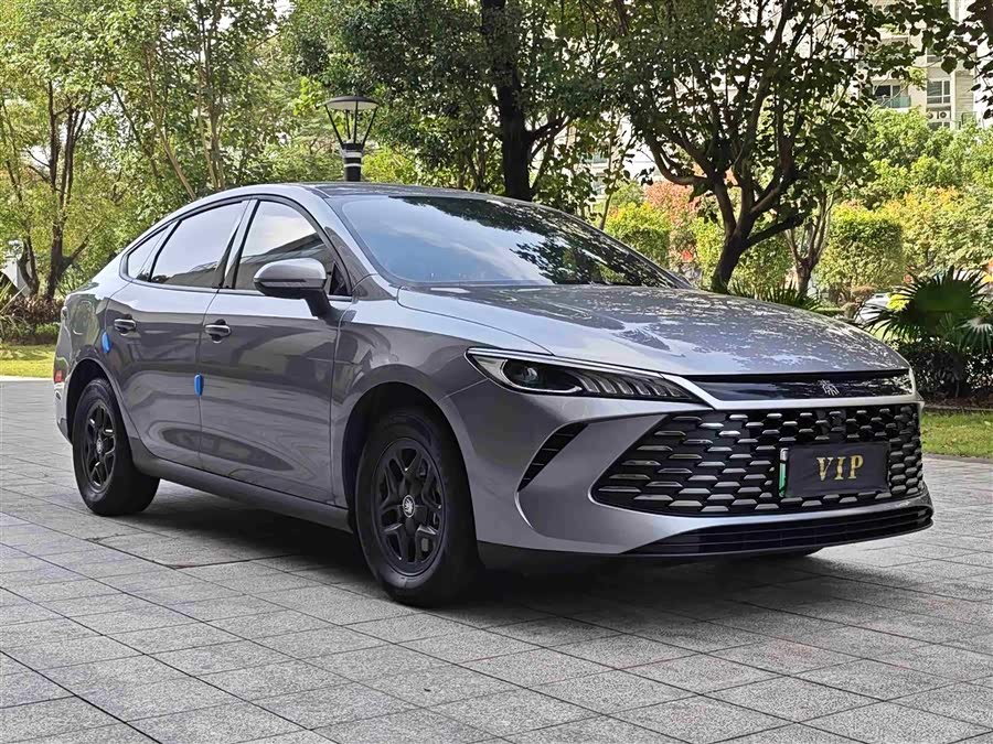 BYD Qin Plus 2025 #4 BYD Qin Plus 2025 car image #4