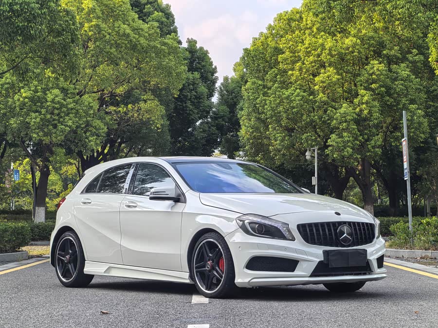 Mercedes-Benz A Class (Imported) 2014 #4 Mercedes-Benz A Class (Imported) 2014 car image #4