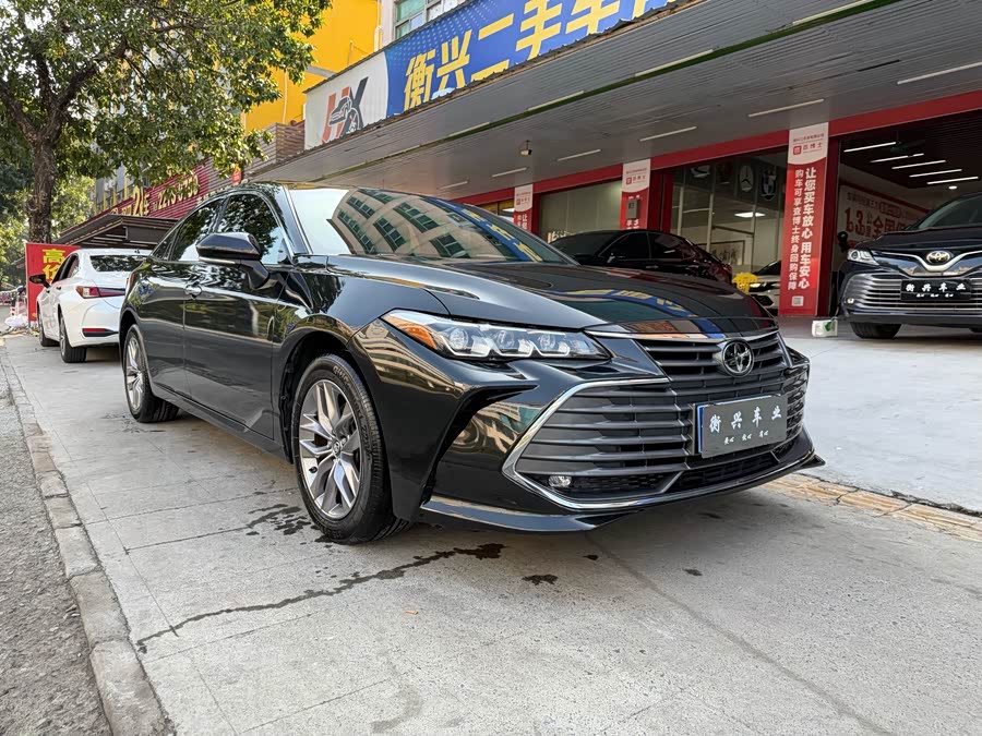 Toyota Avalon 2021 car image #4