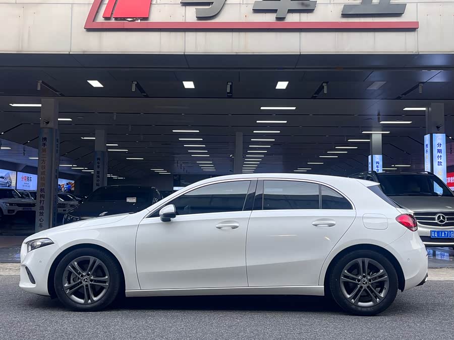 Mercedes-Benz A Class (Imported) 2019 #4 Mercedes-Benz A Class (Imported) 2019 car image #4