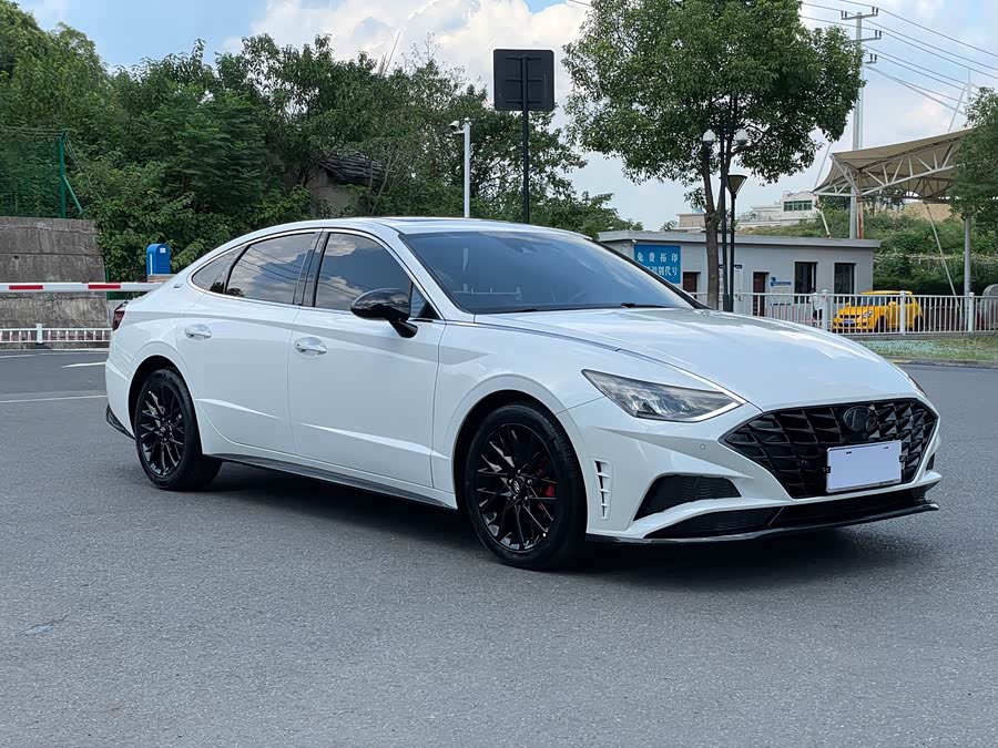 Hyundai Sonata 2023 car image #4