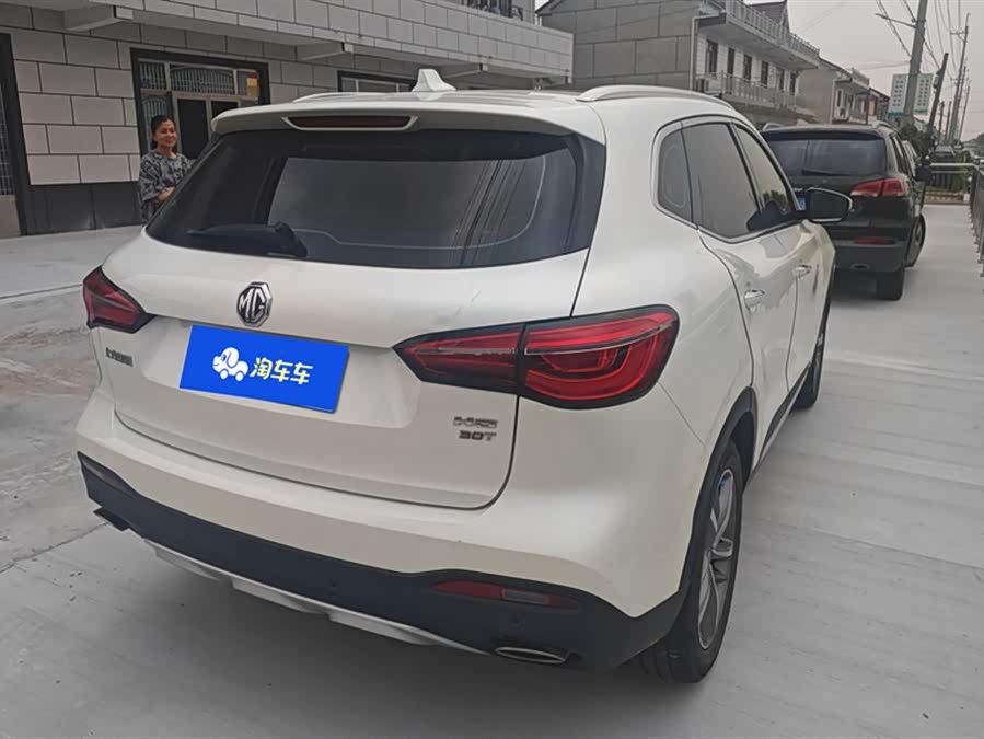 MG HS 2019 car image #4