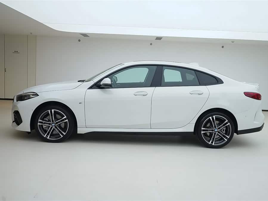 BMW 2 Series (Imported) 2024 immagine di auto #4