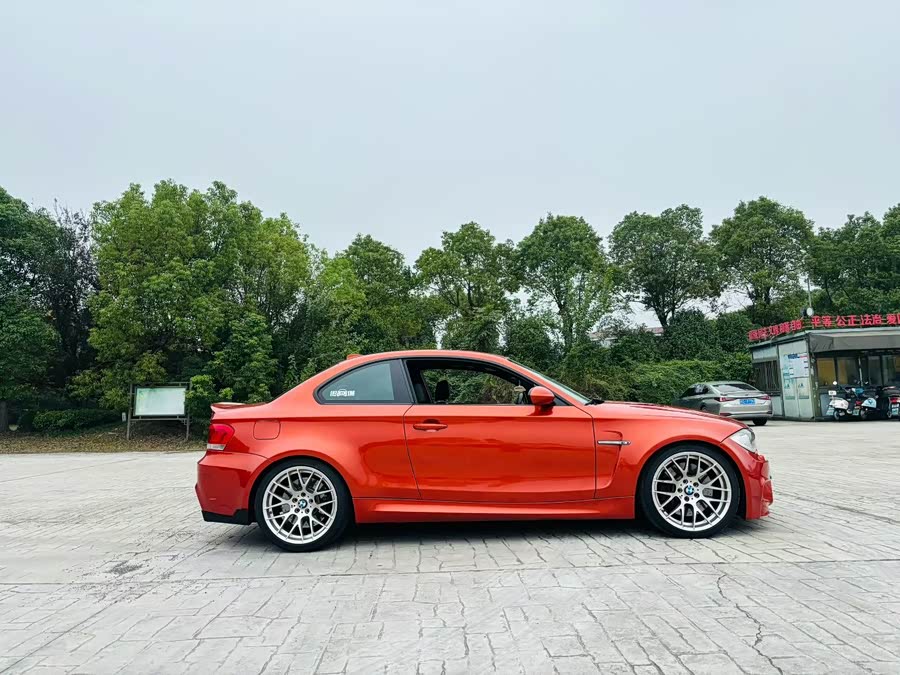 BMW 1 Series M 2012 car image #4