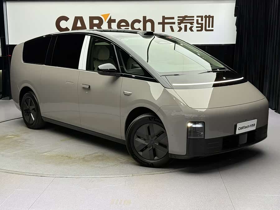 理想汽车 理想MEGA 2024 汽车图片 #4