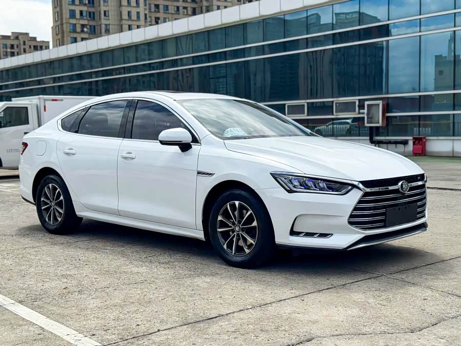 BYD Qin Pro New Energy 2019 #4 BYD Qin Pro New Energy 2019 immagine di auto #4