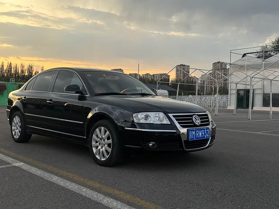 Volkswagen Passat Lingyu 2009 #4 Volkswagen Passat Lingyu 2009 car image #4