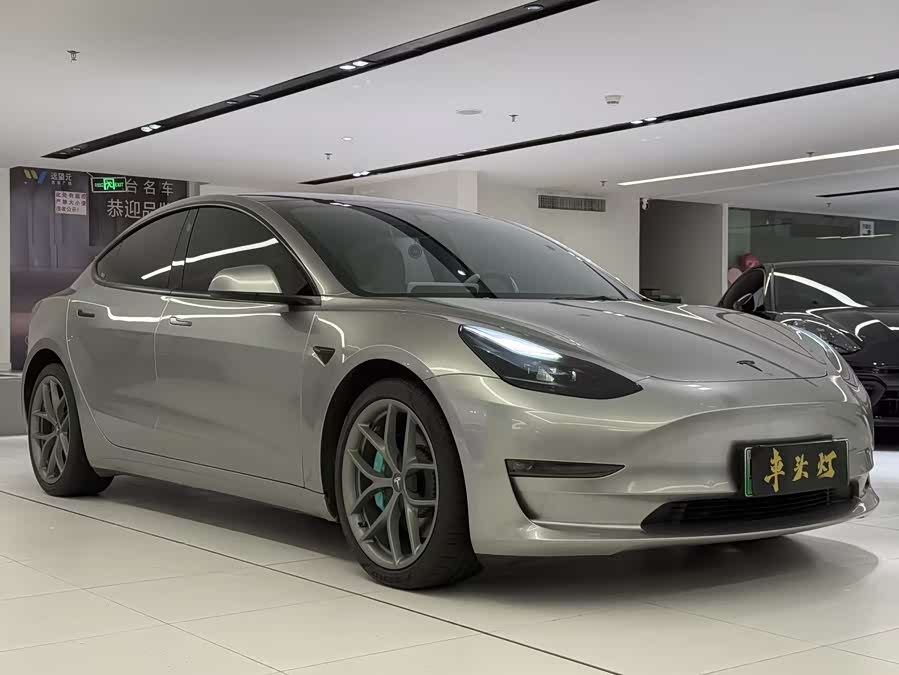 Tesla Model 3 2021 #4 Tesla Model 3 2021 صورة سيارة #4
