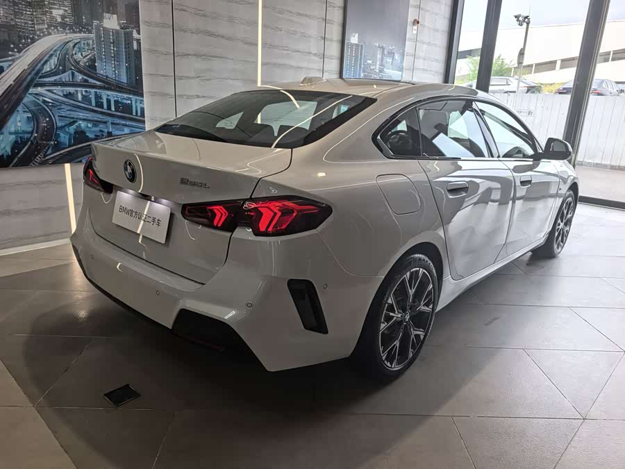 BMW 2 Series 2025 car image #4