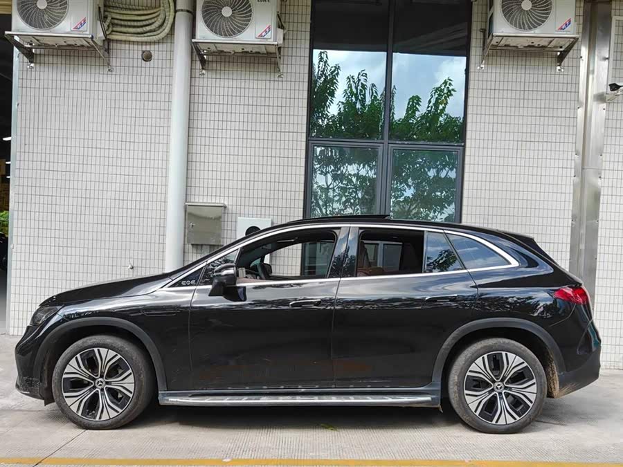 Mercedes-Benz EQE SUV 2024 car image #4