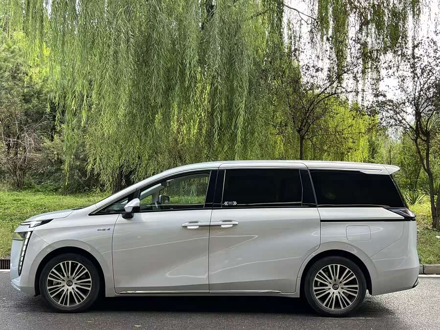 GAC Trumpchi E8 New Energy 2024 #4 GAC Trumpchi E8 New Energy 2024 immagine di auto #4