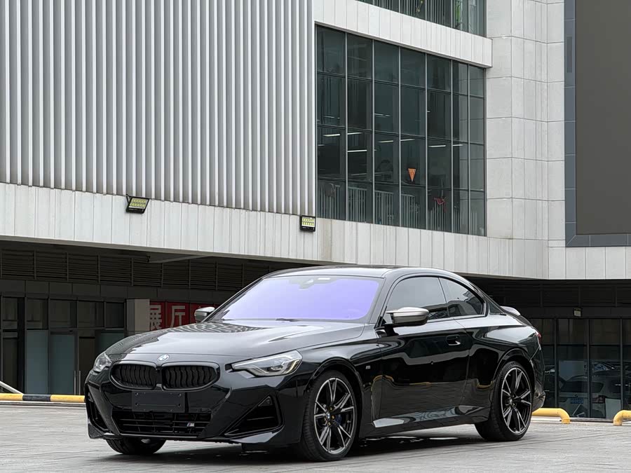 BMW M240i 2024 immagine di auto #4
