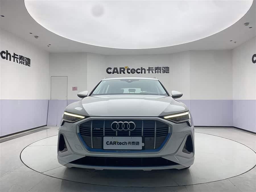 Mercedes-Benz SLK AMG 2025 #4 Mercedes-Benz SLK AMG 2025 صورة سيارة #4