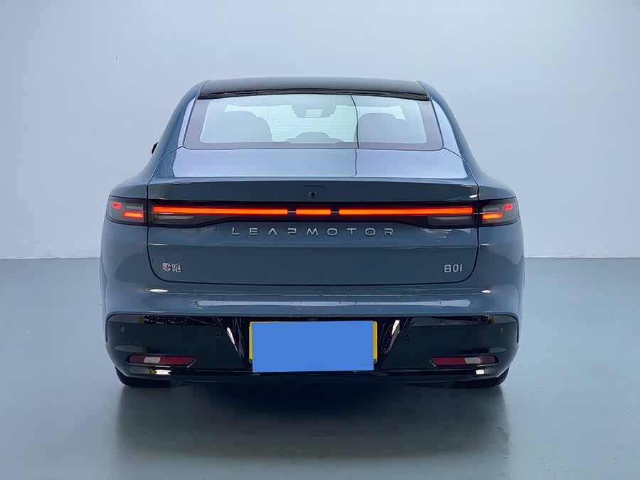 零跑汽车 零跑B01 2025 汽车图片 #4