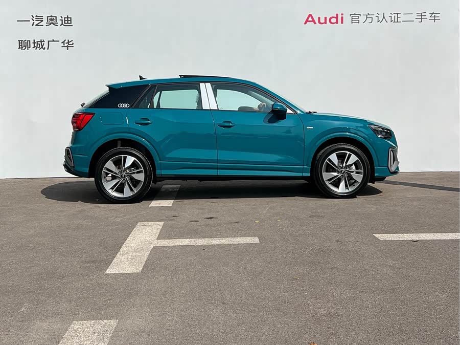 Audi Q2L 2025 car image #4
