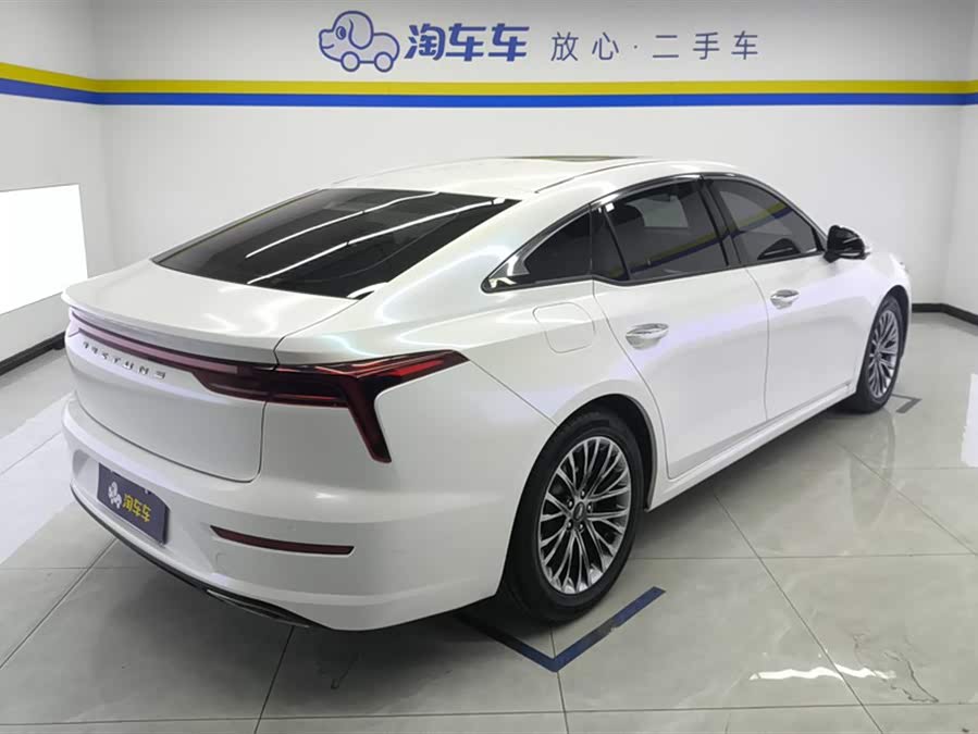 2022 car image #4