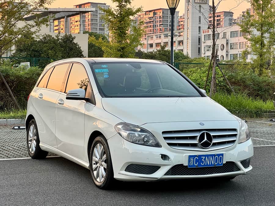 Mercedes-Benz B Class 2014 #4 Mercedes-Benz B Class 2014 car image #4