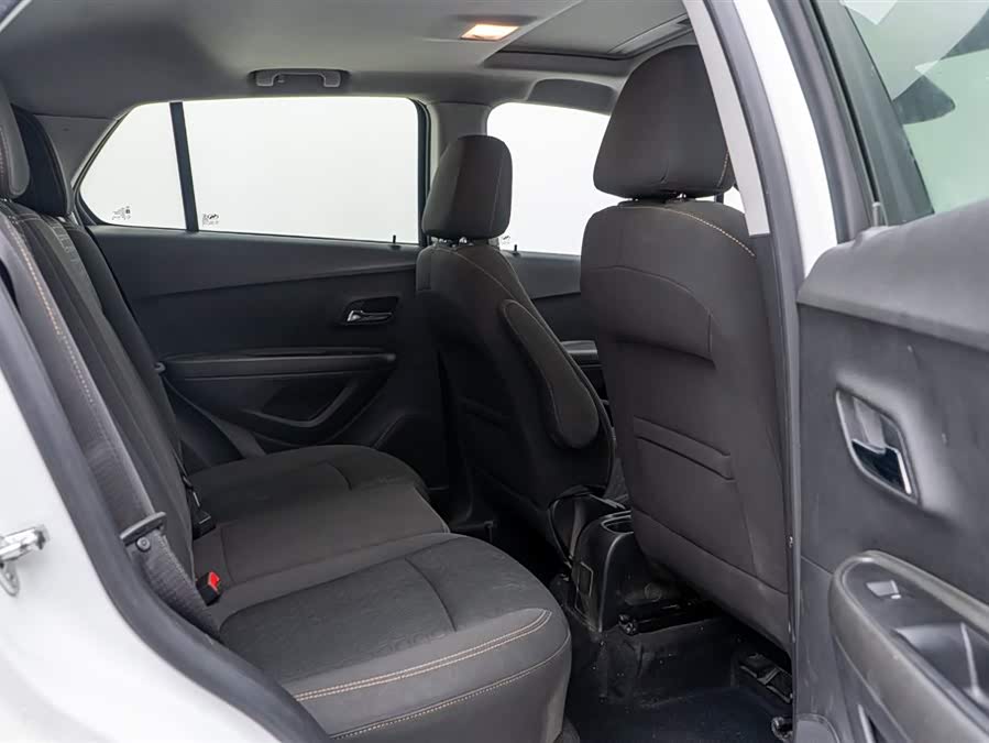 Chevrolet Tracker 2019 car image #4