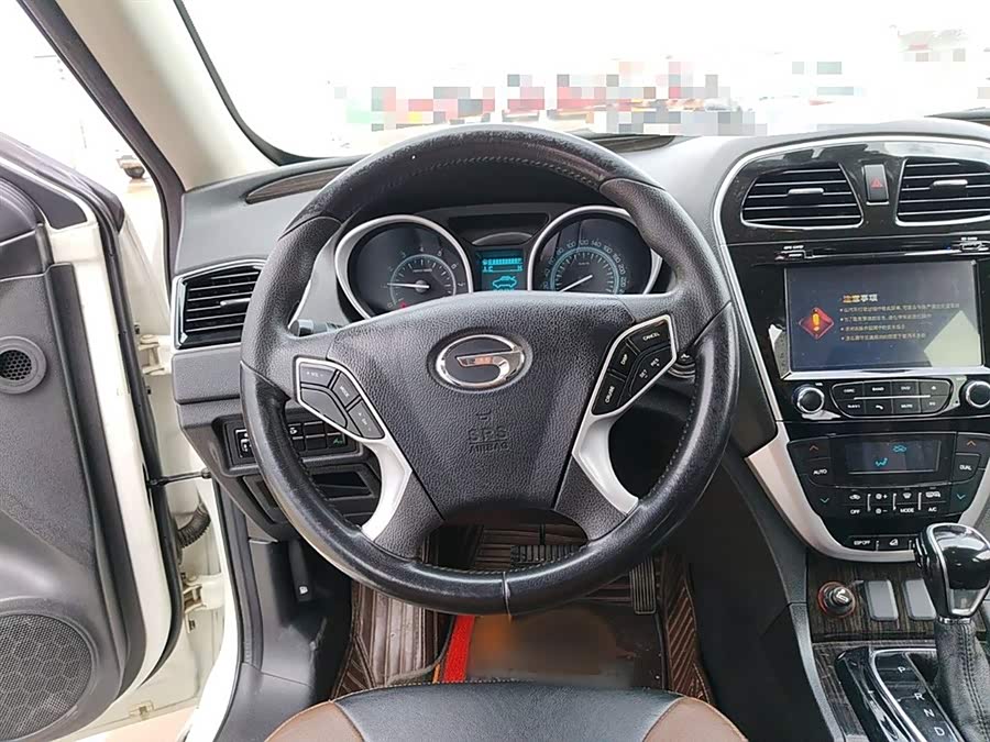 GAC Trumpchi GS5 Super 2015 #4 GAC Trumpchi GS5 Super 2015 car image #4