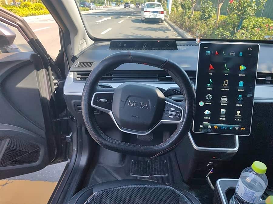 哪吒汽车 哪吒AYA 2024 汽车图片 #4