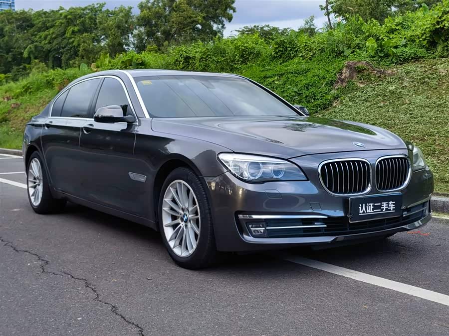 BMW i4 M50 2015 car image #4