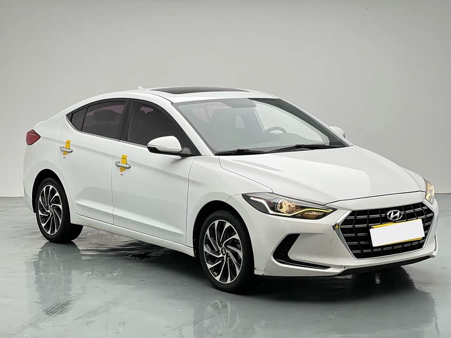 Hyundai C3R 2020 car image #4