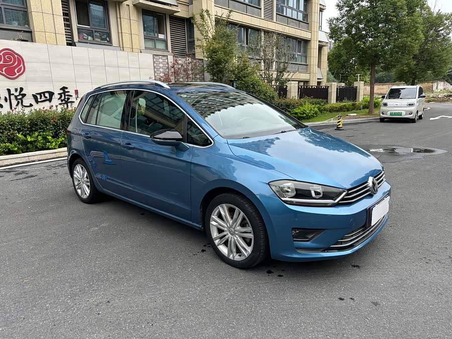Volkswagen Golf Sportsvan 2018 #4 Volkswagen Golf Sportsvan 2018 car image #4