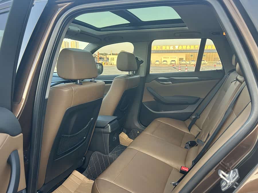 BMW X1 (Imported) 2011 صورة سيارة #4