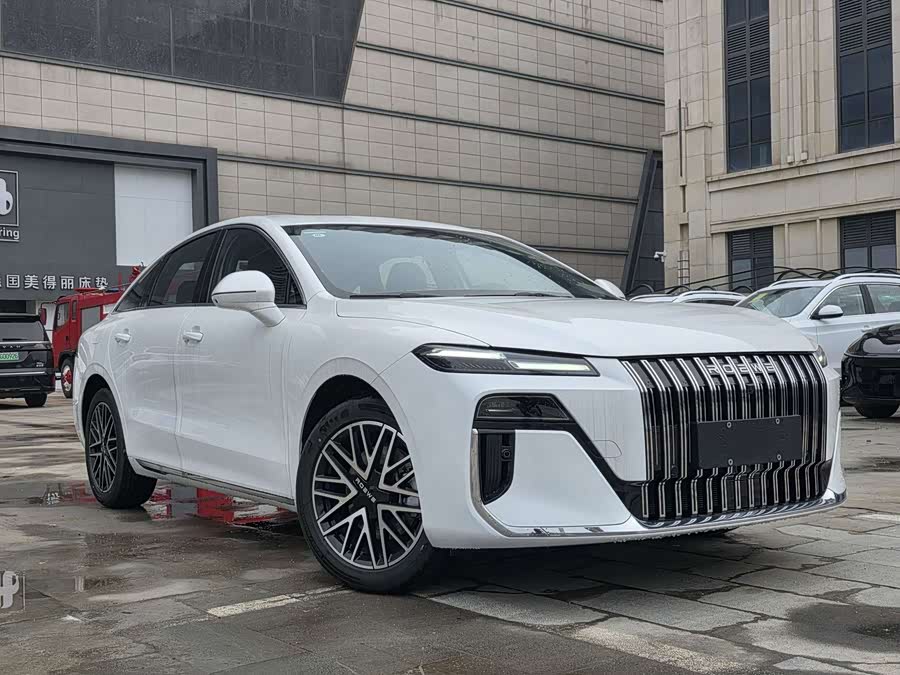 Roewe M7 DMH 2025 изображение автомобиля #4