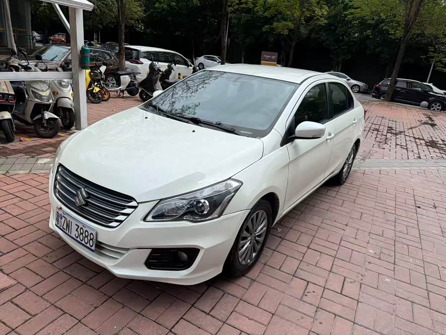 Suzuki Ciaz 2015 изображение автомобиля #4
