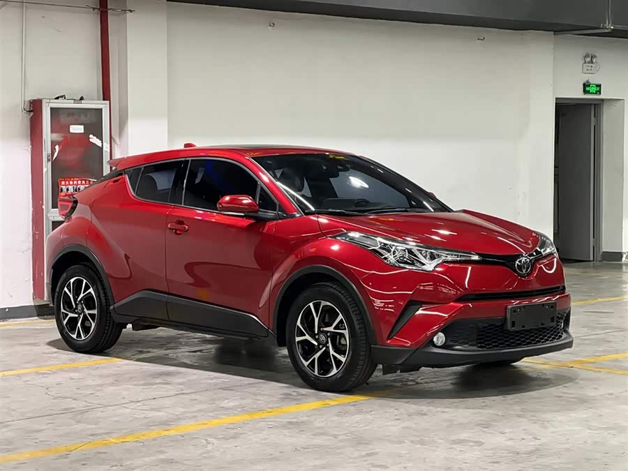 Toyota C-HR 2021 immagine di auto #4