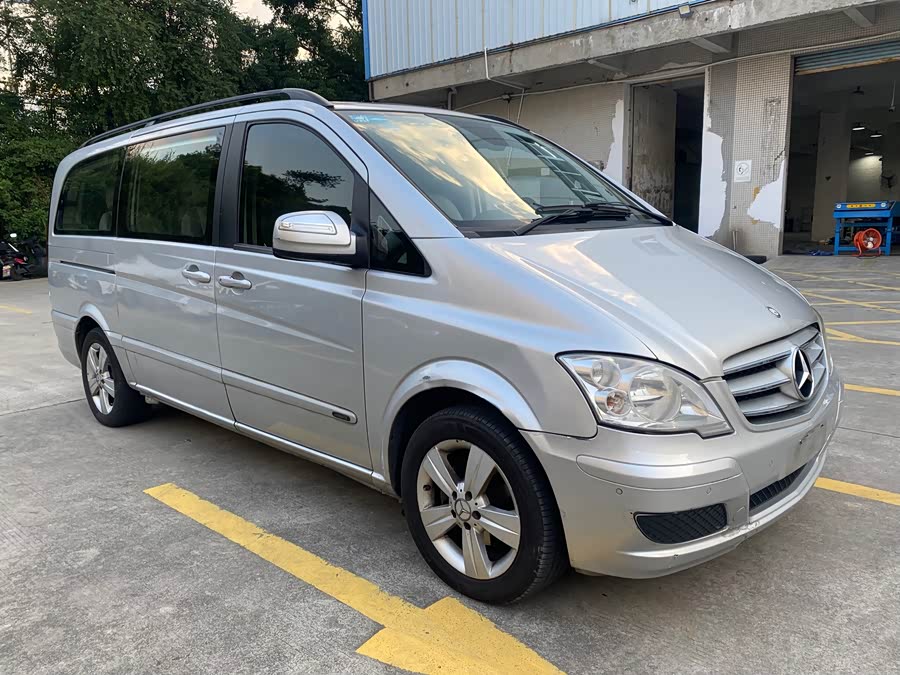 奔驰 唯雅诺 2012 汽车图片 #4