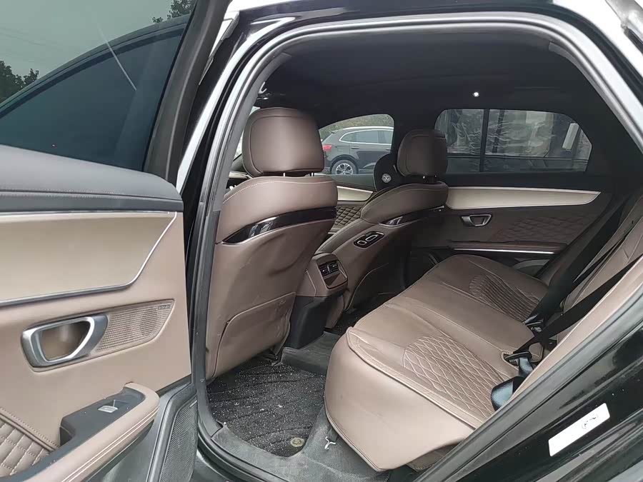 BYD Han 2023 #4 BYD Han 2023 car image #4