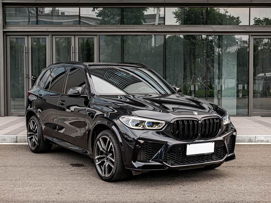BMW X5 M 2022 #4 BMW X5 M 2022 car image #4