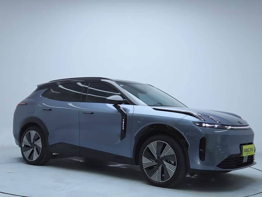 Lynk & Co 08 EM-P 2024 car image #4