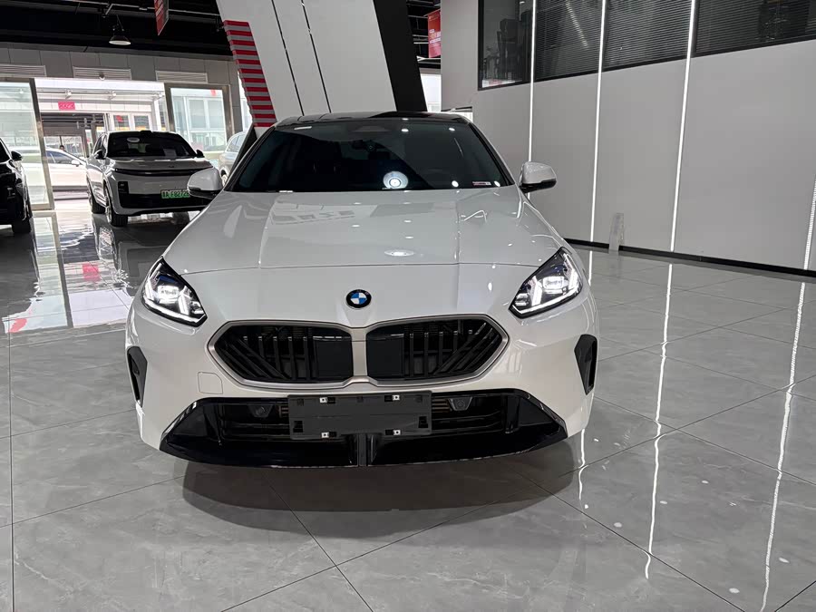 BMW 2 Series 2025 #4 BMW 2 Series 2025 immagine di auto #4