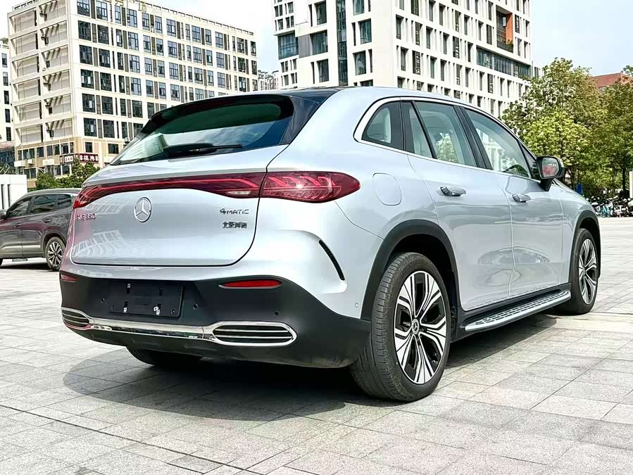 Mercedes-Benz EQE SUV 2023 car image #4