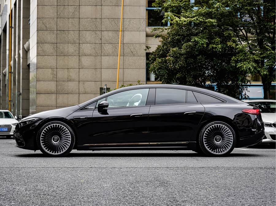 Mercedes-Benz EQS AMG 2023 #4 Mercedes-Benz EQS AMG 2023 car image #4