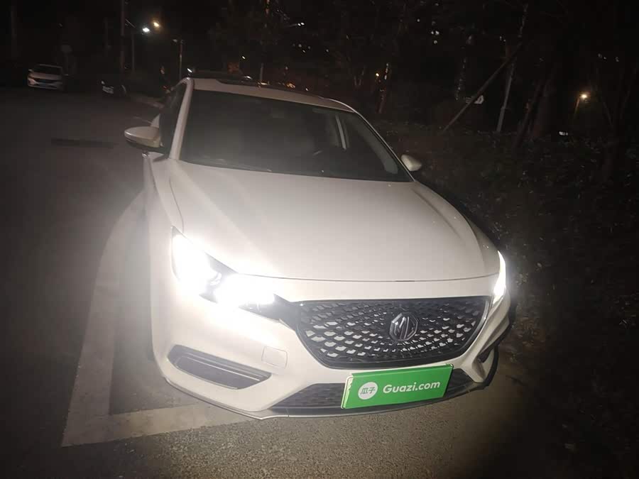 MG 6 New Energy 2019 car image #4