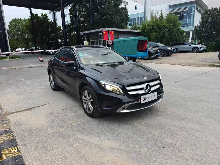 Mercedes-Benz GLA Class (Imported) 2015 #4 Mercedes-Benz GLA Class (Imported) 2015 car image #4